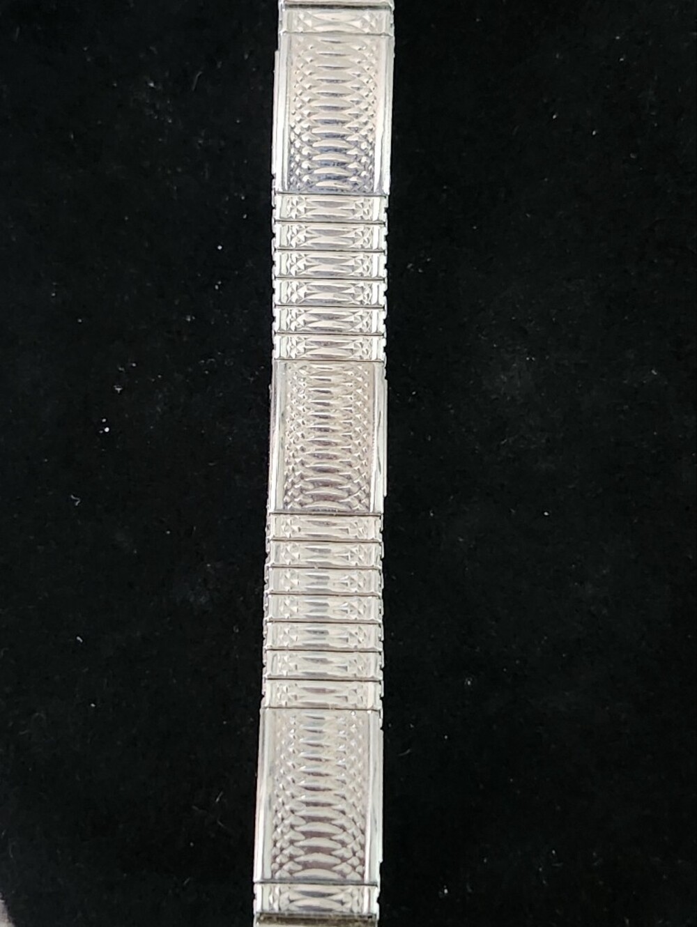 Aimante Stainless Steel Magnetic Stretch Bracelet